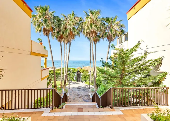 Modern Beach Apartment Romana Playa In Marbella, Elviria